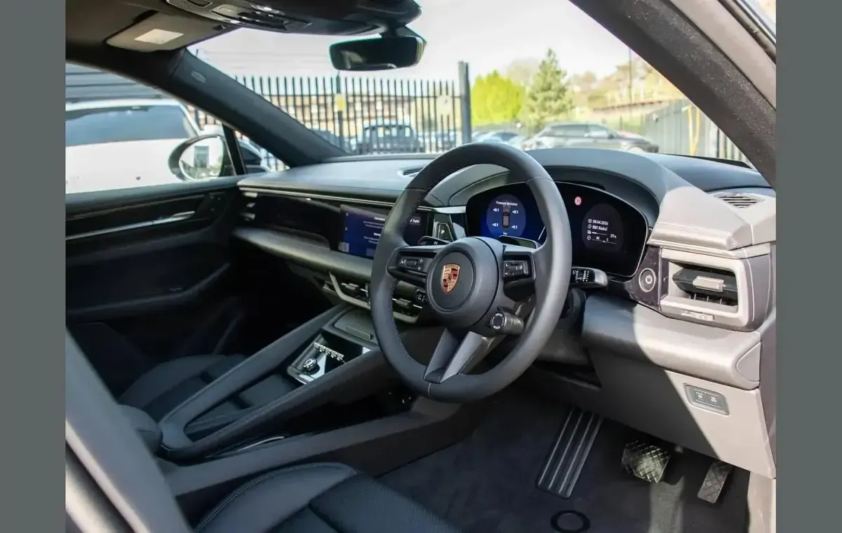 Used Porsche Macan 264 kW (360 HP) 2026 Grey SUV