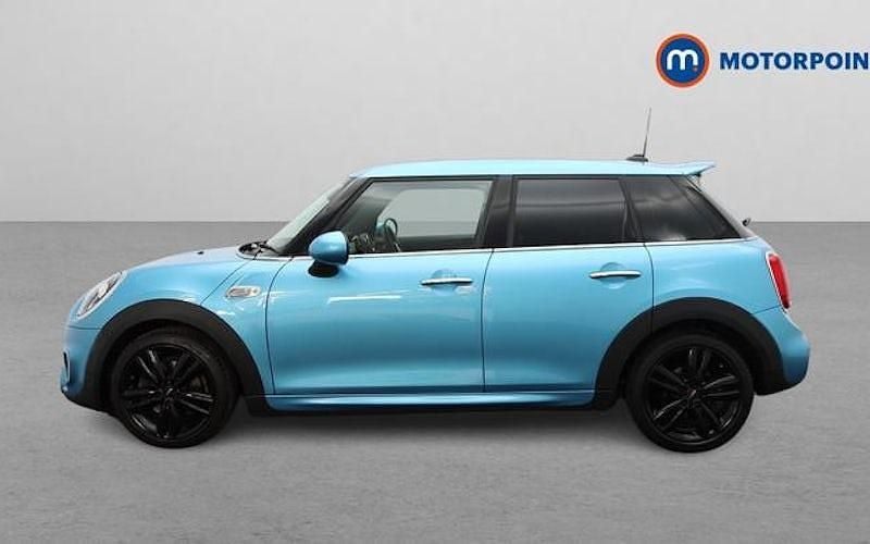 Używany Mini Cooper S Hatch 192 KM (141 kW) 2018 Niebieski Hatchback