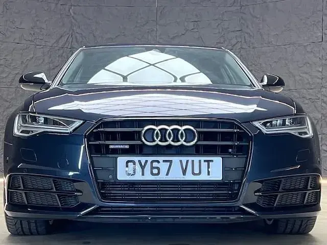 Usado Audi A6 Black Edition 320 HP (235 kW) 2017 Azul Sedan