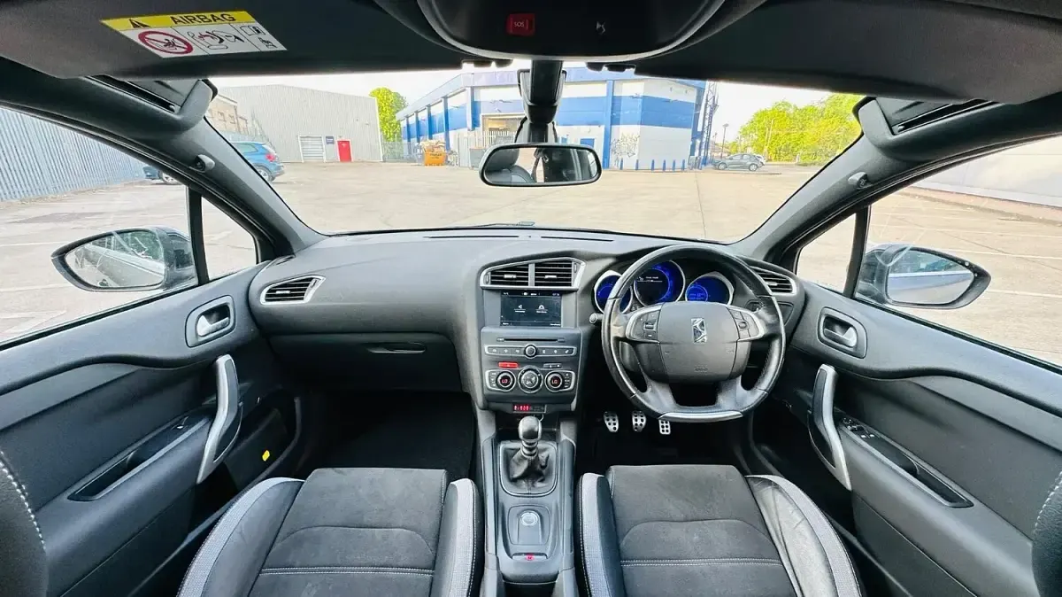 Used DS Automobiles DS4 Prestige 130 HP (95 kW) 2015 Grey Hatchback