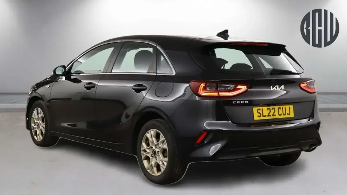 Used Kia Ceed 118 HP (86 kW) 2022 Black Hatchback