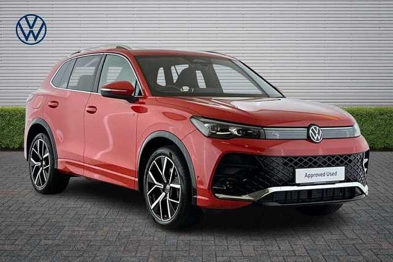 Used VW Tiguan R-line 150 HP (110 kW) 2025 Red SUV