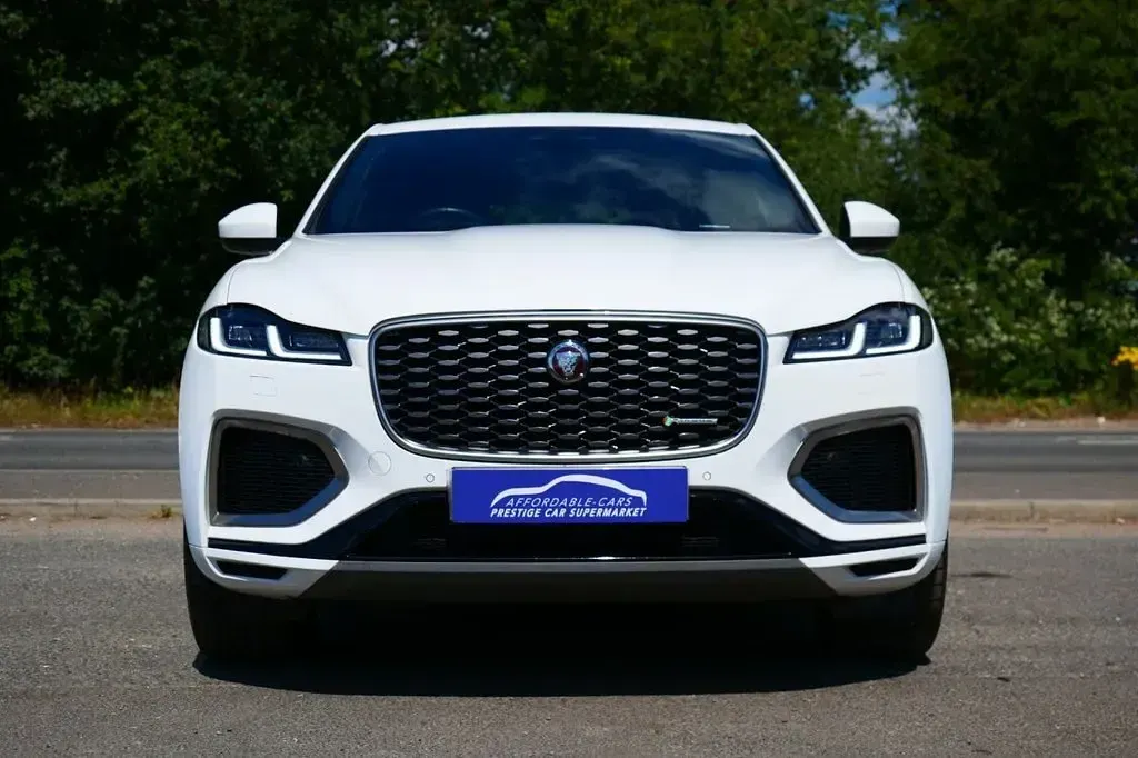 Used Jaguar F-Pace R-Dynamic 204 HP (150 kW) 2022 White SUV
