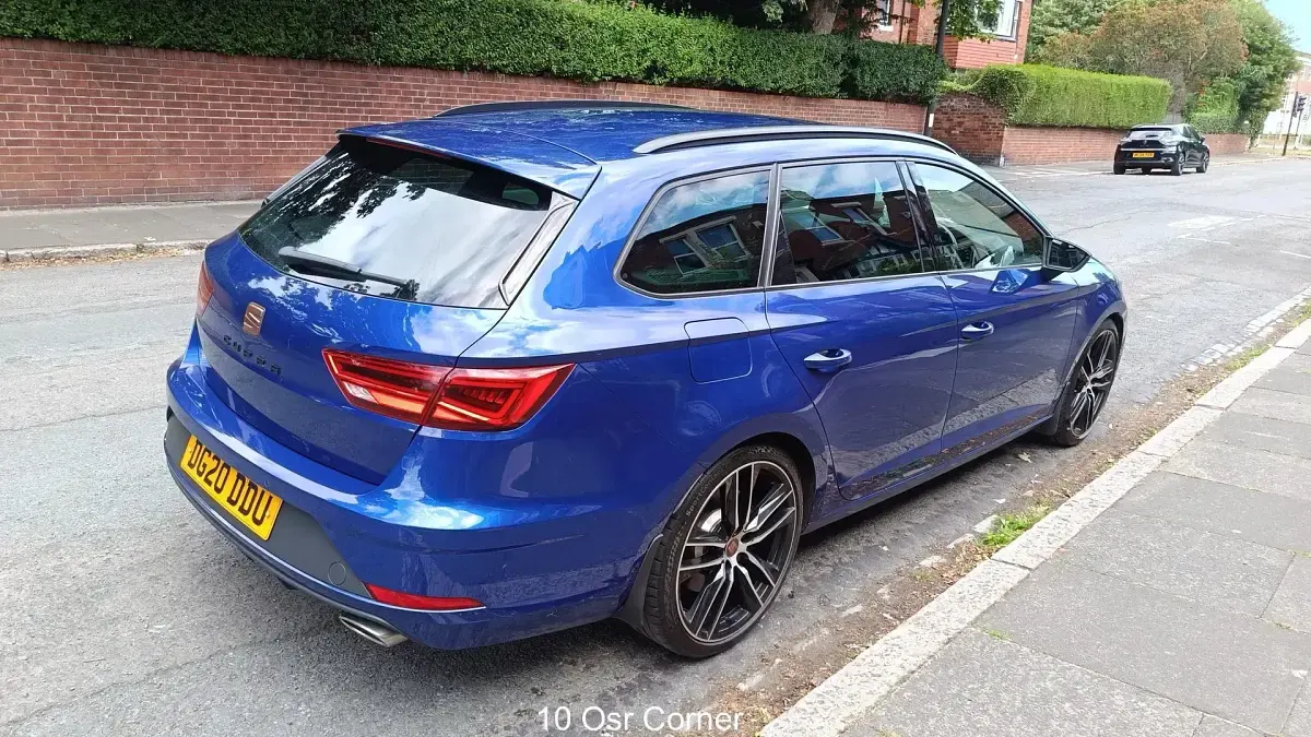Used Seat Leon 4Drive 190 HP (139 kW) 2020 Blue Estate