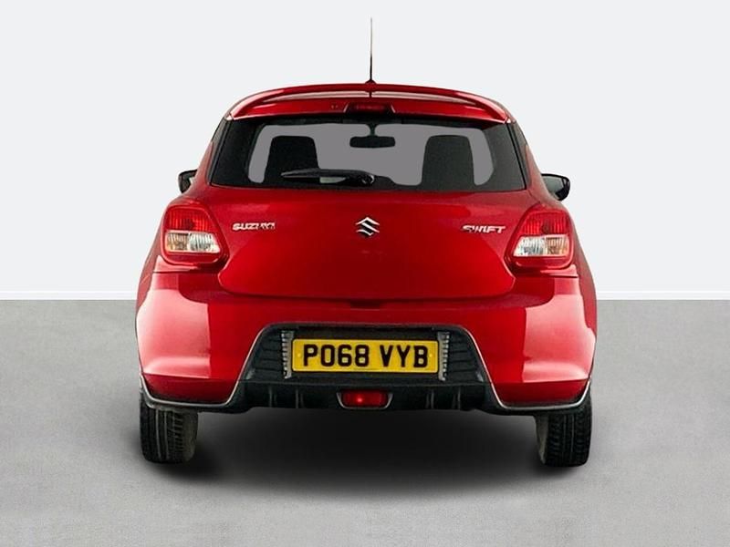 Used Suzuki Swift 90 HP (66 kW) 2019 Red Hatchback