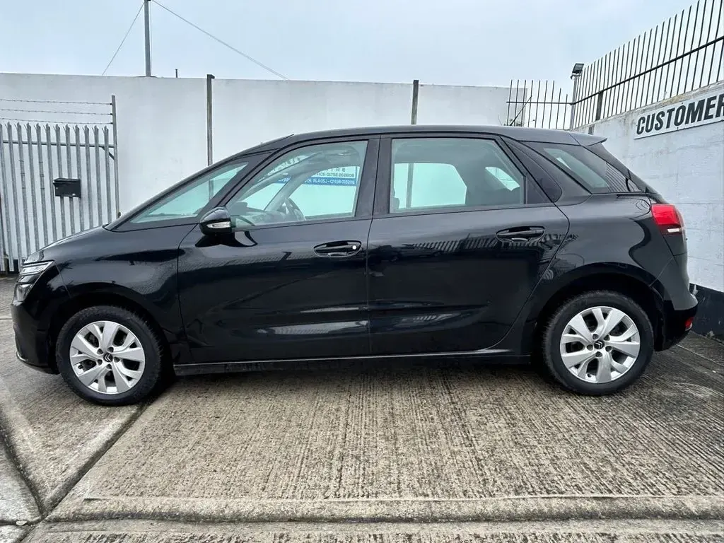 Used Citroën C4 Picasso Touch 120 HP (88 kW) 2017 Black MPV