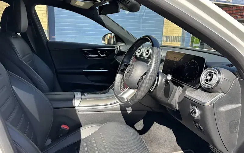 Used Mercedes C220 AMG line 200 HP (147 kW) 2024 White Estate