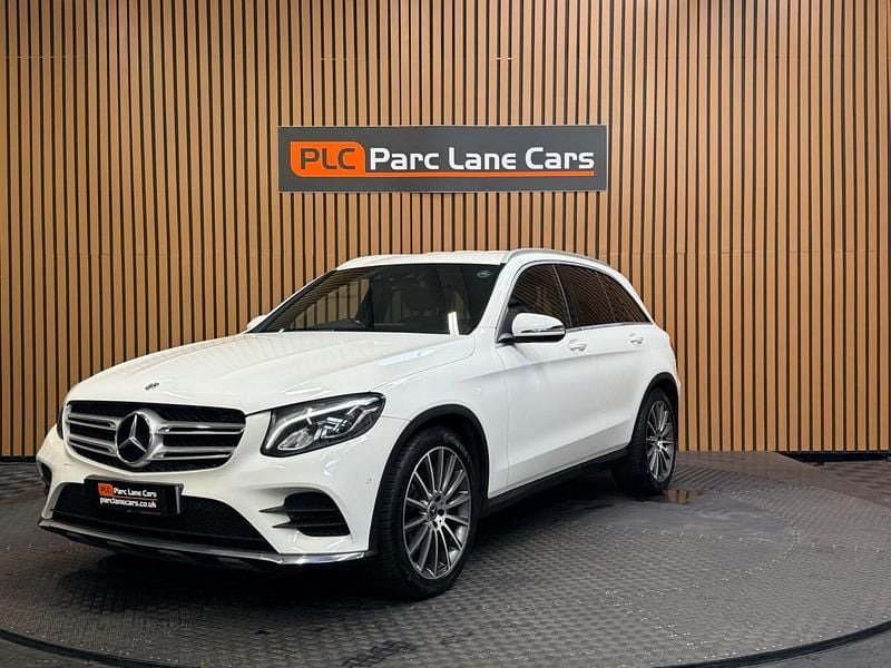 Begagnad Mercedes GLC220 AMG line 2017 Vit Kombi
