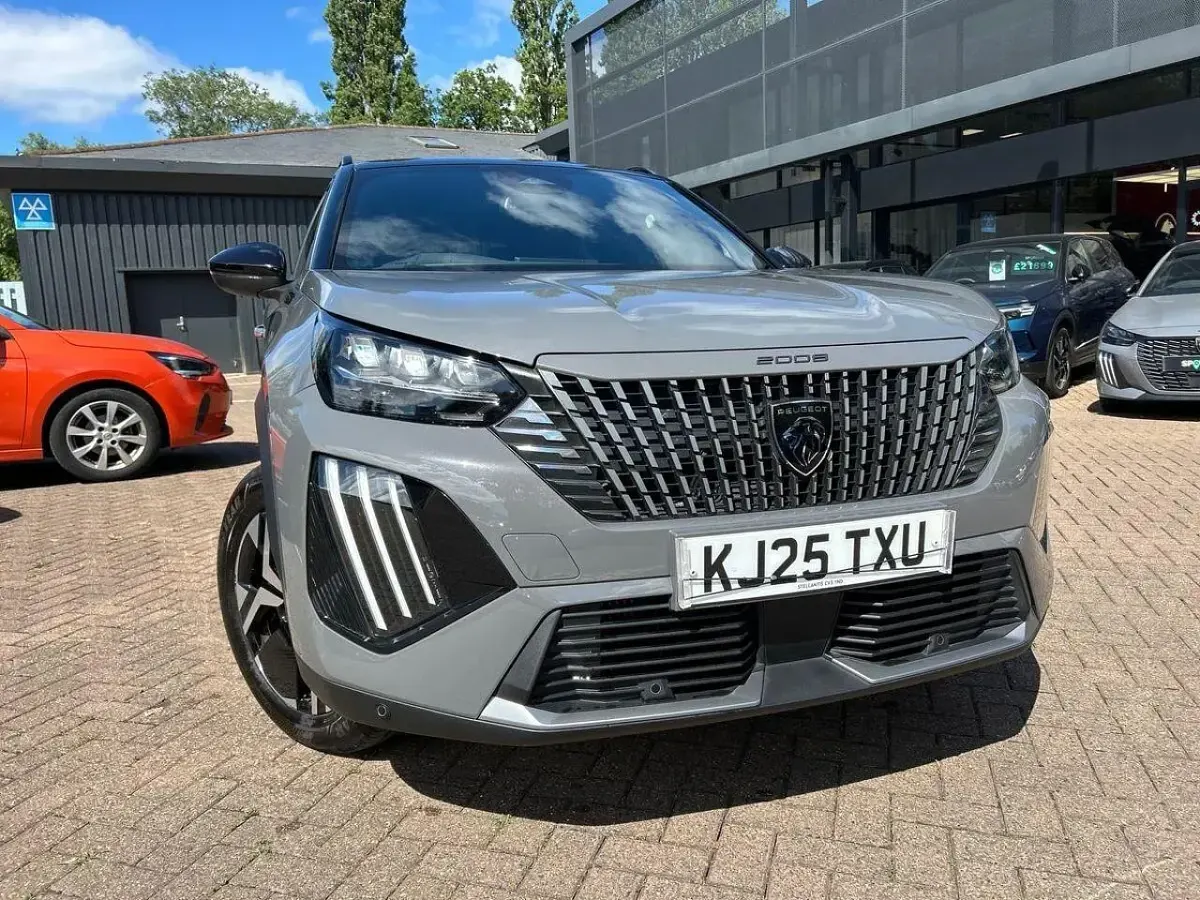 Used Peugeot 2008 GT 129 HP (94 kW) 2025 Grey SUV