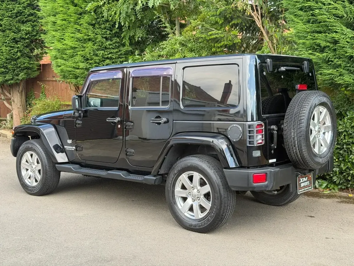 Used Jeep Wrangler 199 HP (146 kW) 2011 Black SUV