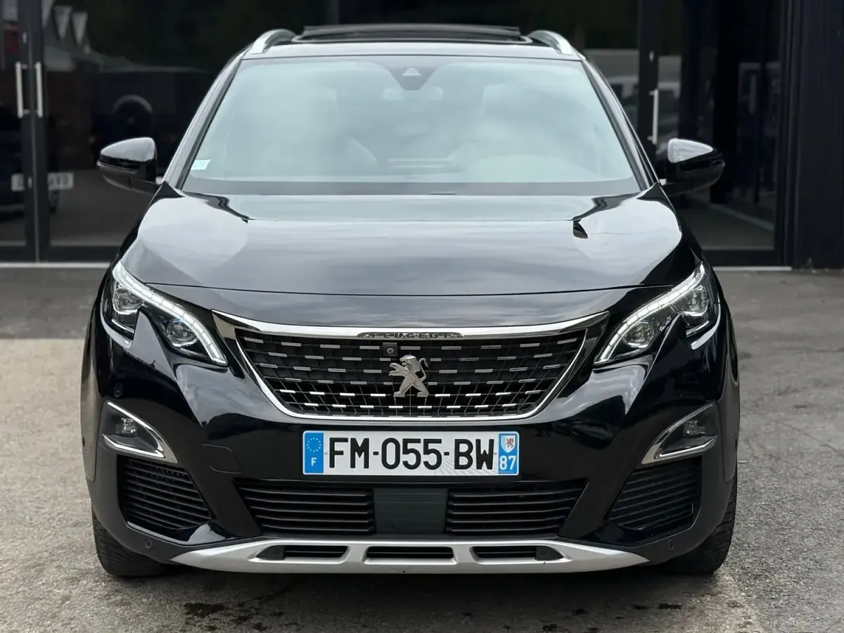 Used Peugeot 3008 Premium 130 HP (95 kW) 2019 Black Estate