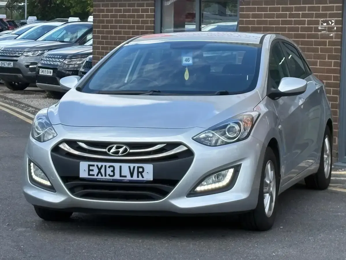 Used Hyundai i30 Active 100 HP (73 kW) 2013 Silver Hatchback