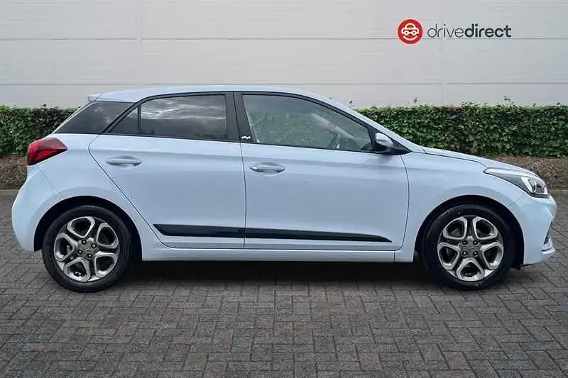 Używany Hyundai i20 Premium 100 KM (73 kW) 2020 Szary Hatchback