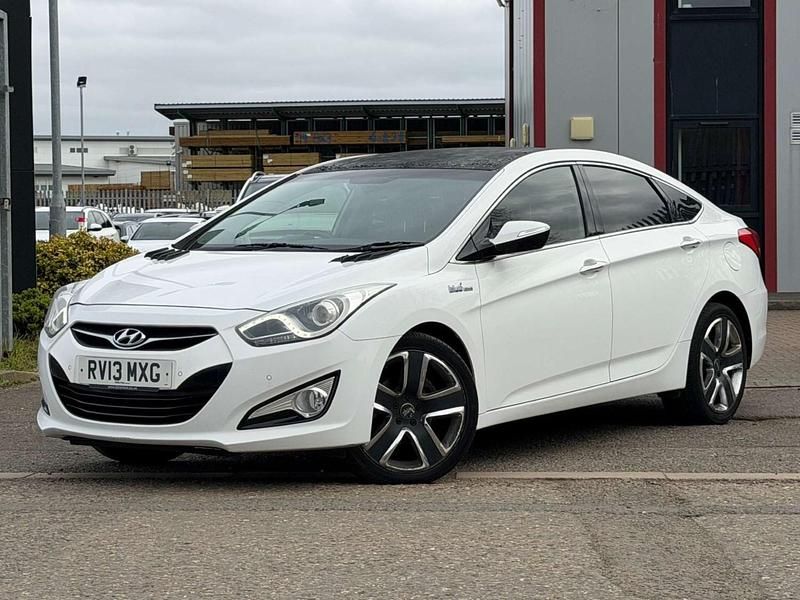 Used Hyundai i40 Style 136 HP (100 kW) 2013 White Sedan