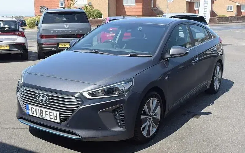 Used Hyundai Ioniq Premium SE 141 HP (103 kW) 2018 Grey Hatchback