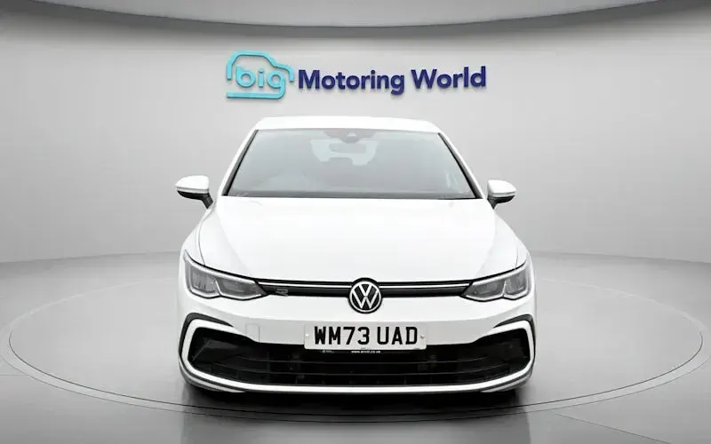 Used VW Golf VIII R-line 150 HP (110 kW) 2023 White Hatchback