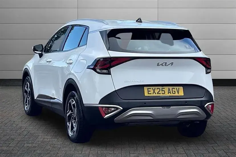 Second-hand Kia Sportage 157 CP (115 kW) 2025 Alb SUV
