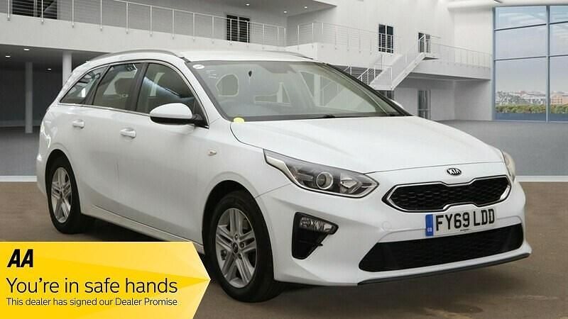 White Used 2019 Kia Ceed Sportswagon 2 Estate | £8,995 (Fair price) - Image 1/3
