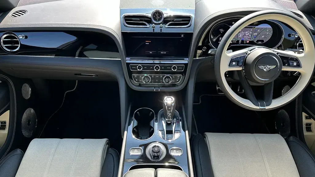 Used Bentley Bentayga 550 HP (404 kW) 2022 Black SUV