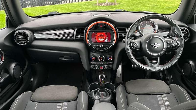 Used Mini Cooper S Sport 192 HP (141 kW) 2020 Midnight black  Hatchback