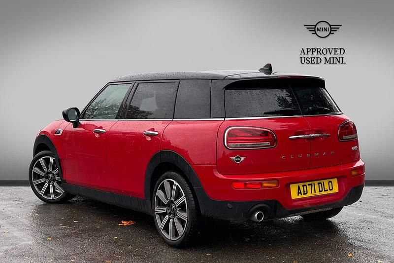 Used Mini Cooper Clubman Exclusive 134 HP (98 kW) 2022 Red Estate
