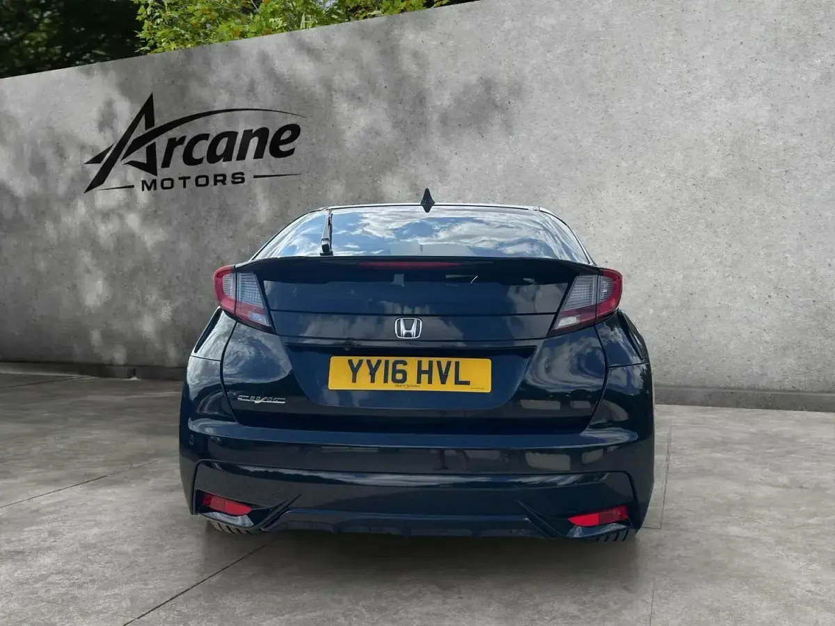 Used Honda Civic Sport 120 HP (88 kW) 2016 Black Hatchback