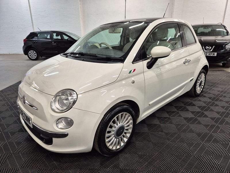 Used Fiat 500 Lounge 69 HP (50 kW) 2008 White Hatchback
