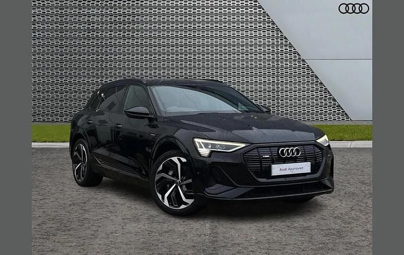 Black Used 2022 Audi e-tron Black Edition SUV | £31,499 (Expensive) - Image 1/4