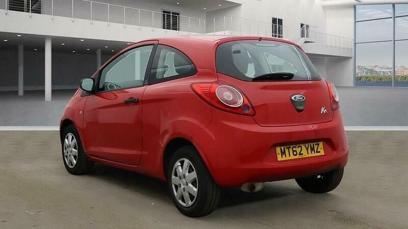 Used Ford Ka Studio 69 HP (50 kW) 2013 Red Hatchback