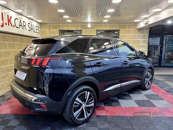 Used Peugeot 3008 Allure 120 HP (88 kW) 2017 Black Hatchback