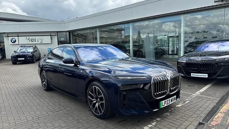 Used BMW i7 M Sport 394 kW (537 HP) 2023 Blue Sedan