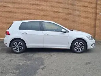 Used VW Golf VII Match 115 HP (84 kW) 2019 White Hatchback