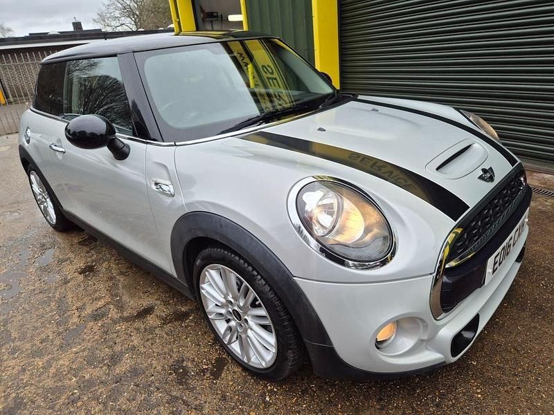 Usado Mini Cooper S Hatch 2016 Prateado Citadino