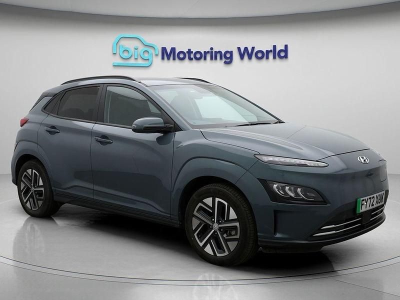 Green Used 2022 Hyundai Kona Premium SUV | £16,300 (Fair price) - Image 1/4
