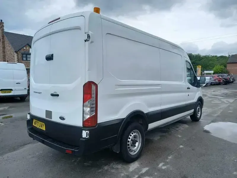 Used Ford Transit 130 HP (95 kW) 2021 White Van