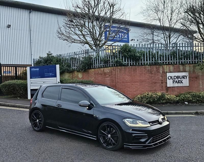 Used VW Golf VII R 2018 Black Hatchback