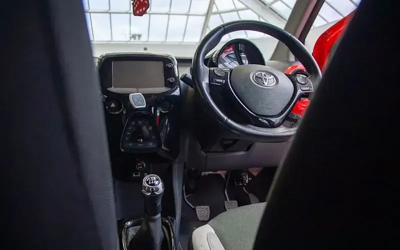Used Toyota Aygo x-style 69 HP (50 kW) 2018 Red Hatchback