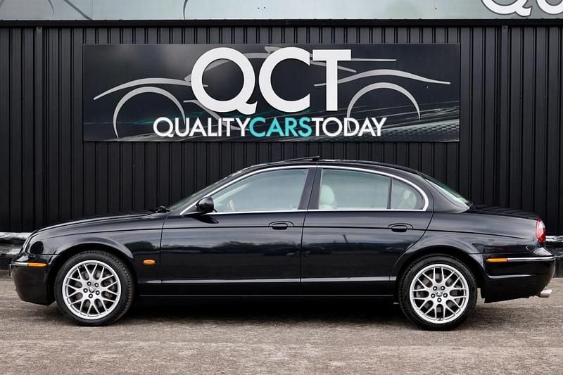 Used Jaguar S-Type SE 206 HP (151 kW) 2007 Black Sedan