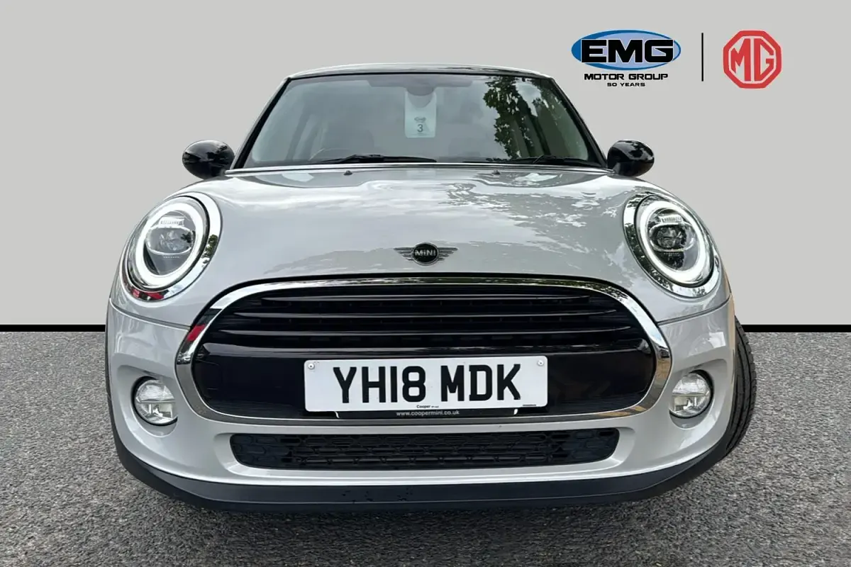 Used Mini Cooper Hatch 136 HP (100 kW) 2018 Silver Hatchback