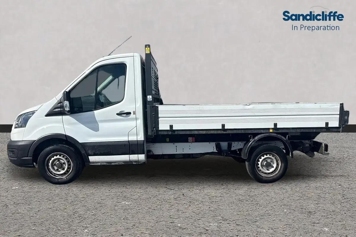 Used Ford Transit Trend 130 HP (95 kW) 2024 Frozen white Van