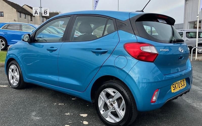 Used Hyundai i10 SE 67 HP (49 kW) 2023 Hatchback