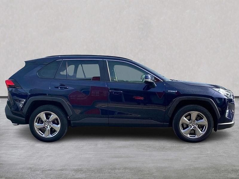 Used Toyota RAV4 Design 218 HP (160 kW) 2021 Blue SUV
