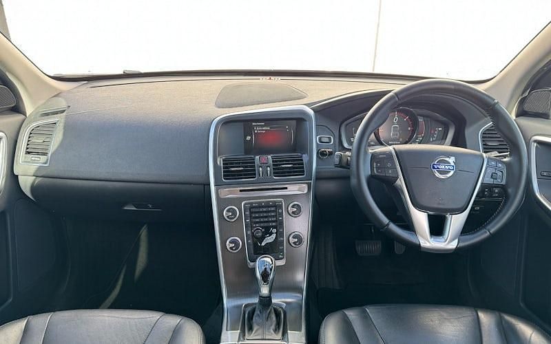 Used Volvo XC60 SE Lux 181 HP (133 kW) 2015 SUV