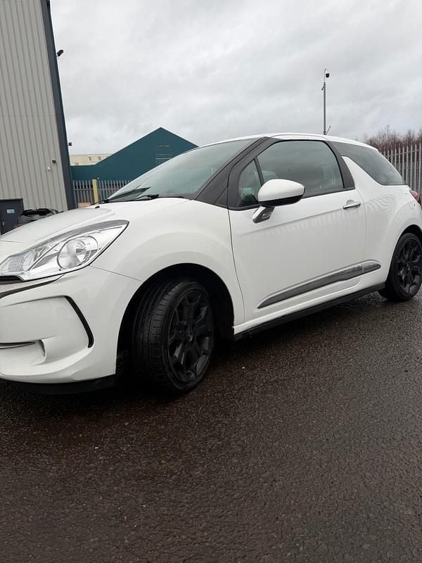 Used DS Automobiles DS3 Elegance 2016 White Hatchback