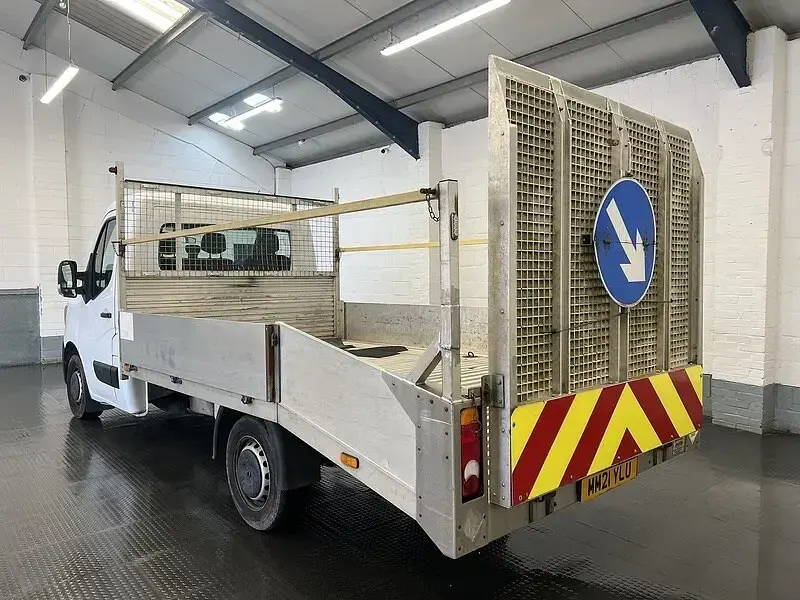 Used Renault Master Business 135 HP (99 kW) 2021 White MPV