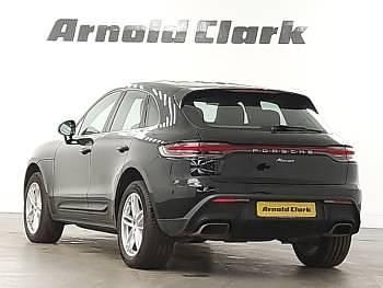 Used Porsche Macan 265 HP (194 kW) 2021 Black SUV
