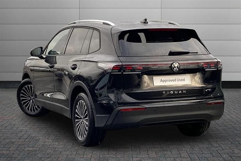 New VW Tiguan Match 150 HP (110 kW) 2026 Grenadilla black SUV