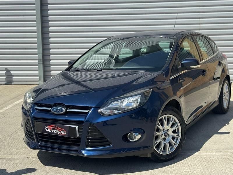Blue Used 2011 Ford Focus Titanium Hatchback | £1,990 (Fair price) - Image 1/4