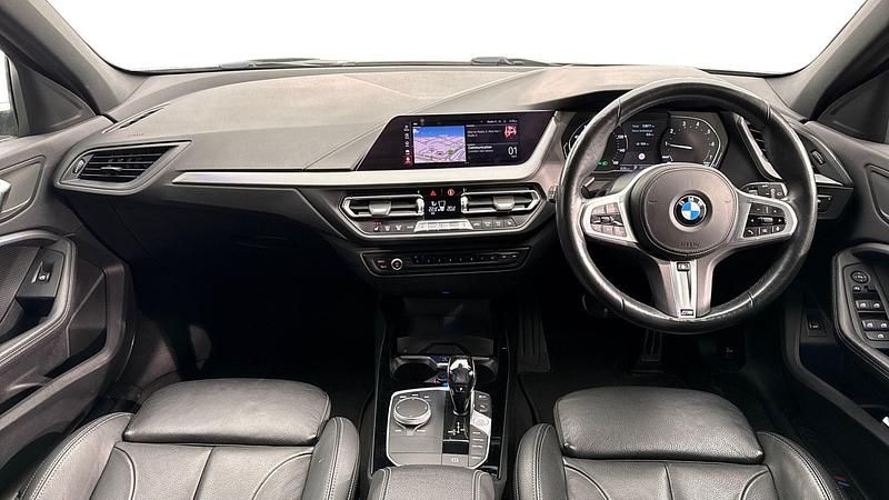 Used BMW 118 M Sport 138 HP (101 kW) 2020 Black Hatchback