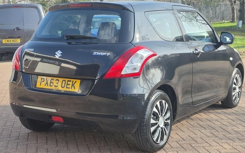 Used Suzuki Swift 94 HP (69 kW) 2016 Hatchback
